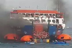 KMP Royce I Terbakar di Selat Sunda, Evakuasi Penumpang masih Berlangsung