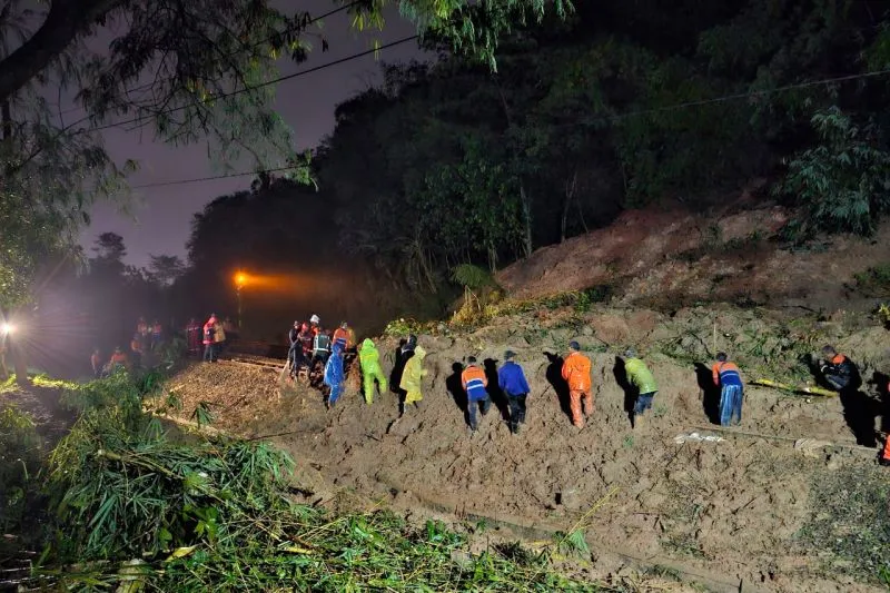 Longsor di Purwakarta, 9 Perjalanan Kereta Api Batal atau Terlambat