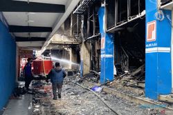 Sempat Tak Percaya Malang Plaza Terbakar, Pemilik Kios Ini Rugi Rp100 Juta