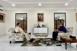 Menhan Prabowo Subianto Temui SBY di Pacitan, Ini yang Dibicarakan