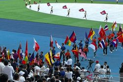 Duh! Bendera Indonesia yang Dibawa Penari di Pembukaan SEA Games 2023 Terbalik