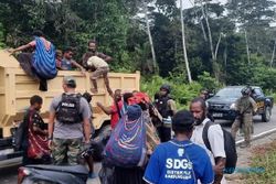 TNI Polri Kontak Senjata dengan KKB Papua, Ratusan Warga Nduga Mengungsi