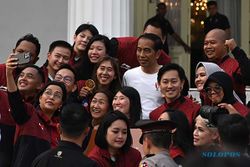 Jokowi Serahkan Bonus ke Atlet Peraih Medali SEA Games 2023, Total Rp289 Miliar