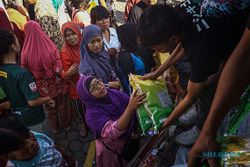 Gerakan Pangan Murah, Ratusan Warga Serbu Bazar Sembako di Jebres Solo