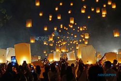 Puncak Waisak, 2.567 Lampion Indah Diterbangkan Hiasi Langit Borobudur