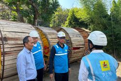 Pertama di Indonesia! PLN Bikin Konstruksi Kabel Bawah Tanah Kampus UGM