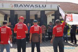Curiga Ada Praktik Koncoisme dalam Seleksi Anggota Bawaslu, PSI Boyolali Demo