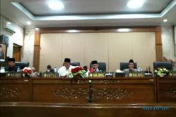 Kompak! Seluruh Fraksi DPRD Grobogan Setujui Raperda Pajak dan Retribusi Daerah