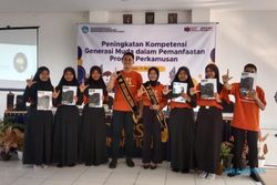 Balai Bahasa Jateng Bawa Kamus Masuk Sekolah ke SMA Unggulan CT Arsa Sukoharjo