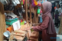 Berkah Iduladha, Pedagang Tusuk Satai di Pasar Salatiga Panen Cuan