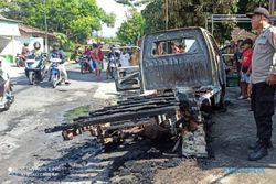 Pikap Pengangkut Ayam Tiba-Tiba Terbakar di Jalan Kalikebo-Cawas Trucuk Klaten