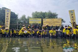 Ikut Kurangi Polusi Udara, Prodia Tanam 1.000 Mangrove di Bekasi