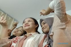 Serunya Momen Puan Berpose ala Milenial di Photobox Lokananta bersama Mahasiswi