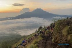 Tokoh Bali bakal Gugat Gubernur Wayan Koster Jika Terbit Perda Larangan Mendaki