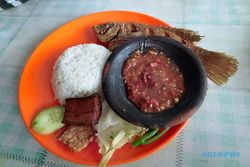 Nasi Tempong, Pedasnya Kuliner Khas Banyuwangi