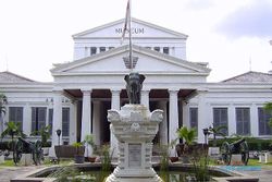 Sejarah Perpustakaan Pertama dan Tertua di Indonesia, Salah Satunya di Solo