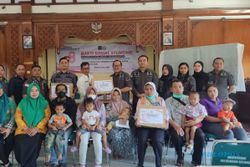 Tekan Tengkes menuju Indonesia Emas 2045, Imigrasi Solo Beri Bantuan Sosial