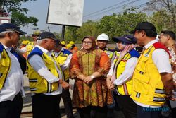 Bupati Yuni Lobi Presiden Jokowi Tuntaskan 3 Paket Jalan Rusak di Sragen