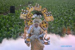 Fashion Show di Kebun Tembakau Semarakkan Festival Jember Kota Cerutu Indonesia