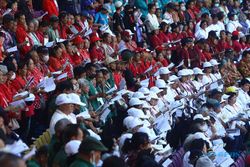 Ribuan Lansia Hadiri Perayaan Hari Lanjut Usia Nasional di Stadion Manahan Solo