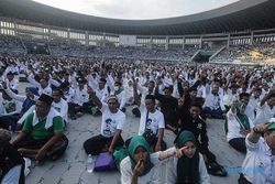 Puluhan Ribu Kader Padati Stadion Manahan Solo Hadiri Perayaan Harlah ke-25 PKB