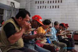 Potret Berbagi Makanan di Kantin Kebajikan Semarang, Simbol Toleransi Beragama