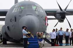 Menhan Prabowo Serahkan Unit Kedua Pesawat C-130J Super Hercules ke TNI AU