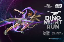 Dino Night Run, Lari sambil Wisata Menyusuri Area Jatim Park 3 pada Malam Hari