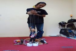 Pradipta Seniman Marionette Salatiga, Sulap Bahan Bekas Jadi Boneka Berkelas