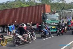 Truk Melintang di Dekat Jembatan Tuntang Semarang, Polisi: Tak Ada Korban Jiwa