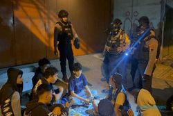 Polisi Bubarkan Pesta Miras di Sekitar Pasar Kadipolo Solo, 8 Pemuda Ditangkap