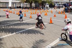 Seru! 128 Anak Usia 3-8 Tahun Adu Skill Balap Sepeda Tanpa Pedal di Boyolali