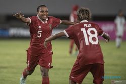 Piala AFF Putri: Babat Timor Leste 7-0, Gelandang Indonesia Ayunda Hattrick
