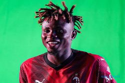 Samuel Chukwueze Resmi Berseragam AC Milan, Pindah Gara-gara Ucapan Temannya