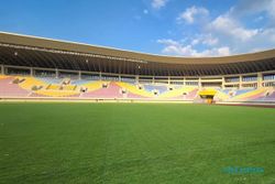 FIFA Cek Lapangan di Solo, Gibran: Kami Sudah Menyediakan 4, Tinggal Sisanya