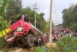 Truk Seruduk 1 Mobil dan 3 Motor di Jatibarang Semarang, 1 Orang Meninggal