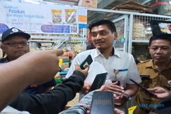 Jamin Stok Aman Hadapi El Nino, Perum Bulog Salurkan 8 Ton Beras di Pasar Legi