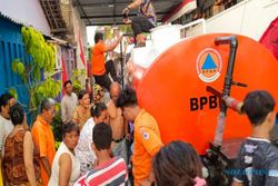 BPBD Solo Mulai Distribusikan Bantuan Air Bersih Ke Joglo Solo