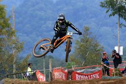 375 Pembalap Berlaga Taklukkan Trek Ekstrem di Banyuwangi Ijen Geopark Downhill