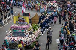 Kemeriahan Karnaval Festival Bunga Bandungan, Ajang Promosi Wisata