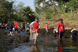 Festival Kaliasat Kebumen, Warga Ramai-ramai Tangkap Ikan di Sungai Bedegolan