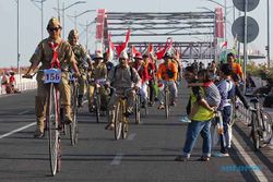 Jambore Sepeda Tua Nasional, Ratusan Peserta Ngonthel Bareng Keliling Surabaya