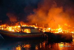 Puluhan Kapal Terbakar di Pelabuhan Tegal, Penyebab Masih Diselidiki Polisi