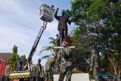 Mulia! Jelang HUT ke-78 RI, Kodim 0724/Boyolali Bersih-bersih Patung Pahlawan