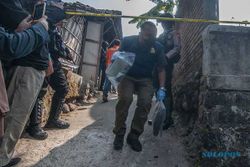 Densus 88 Olah TKP Rumah Terduga Teroris di Boyolali, Amankan Barang Bukti