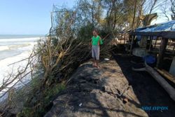 Semakin Parah, Abrasi Pantai Ancam Keberadaan YIA & Konservasi Penyu Kulonprogo
