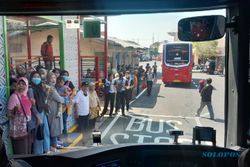 Antusias, Warga Wonogiri Langsung Antre Naik BRT Trans Jateng Solo-Wonogiri