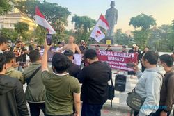 Buntut Hina Jokowi, Pemuda Surabaya Doakan Rocky Gerung Supaya Sadar & Bijak