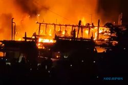 Breaking News! Kebakaran Landa Pelabuhan Jongor Tegal
