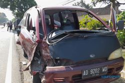 Breaking News! 3 Mobil Terlibat Kecelakaan di Dekat SPBU Kenteng Boyolali